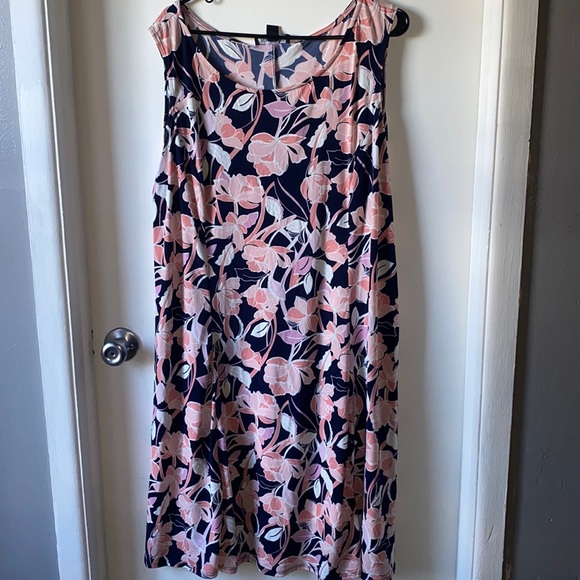 Perceptions Woman Dress - Picture 1 of 2